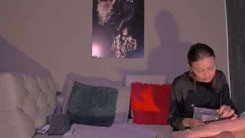 Nicol online show from June 2026 07:38:02 PM