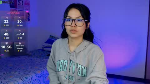 NicoRobin777 online show from May 2026 06:40:01 AM
