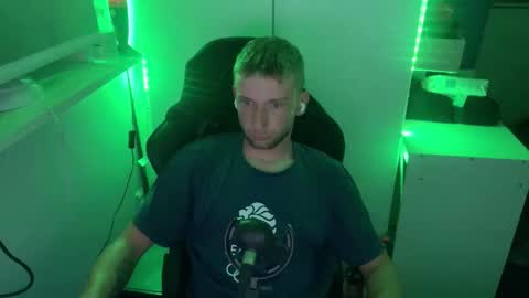 Snapshot of nicramga chatting on October 2025 02:32:01 AM nicramga online show from October 2025 02:32:01 AM