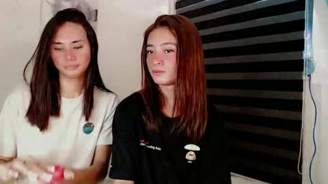 Snapshot of night_crystal1111 chatting on June 2026 01:39:01 AM night_crystal1111 online show from June 2026 01:39:01 AM