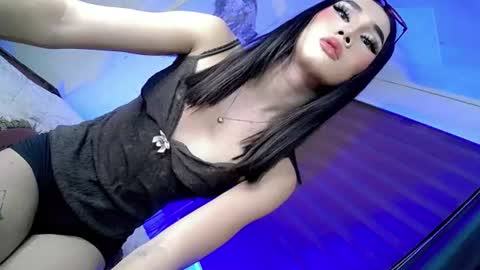 Snapshot of night_crystal1111 chatting on June 2026 02:34:01 PM night_crystal1111 online show from June 2026 02:34:01 PM