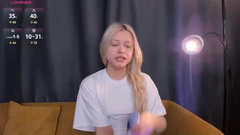Hannah help me get 50 thumbs up online show from July 2026 05:03:01 AM