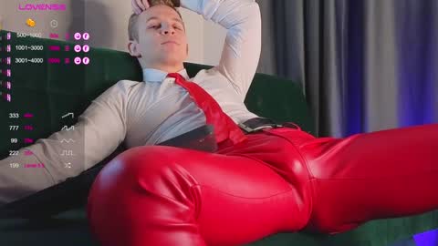 Snapshot of night_wwwolf chatting on December 2024 06:56:01 AM Jameson online show from December 2024 06:56:01 AM