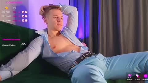 Snapshot of night_wwwolf chatting on February 2025 02:40:01 AM Jameson online show from February 2025 02:40:01 AM