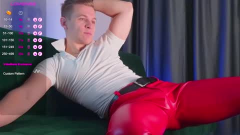 Snapshot of night_wwwolf chatting on February 2025 04:25:01 AM Jameson online show from February 2025 04:25:01 AM