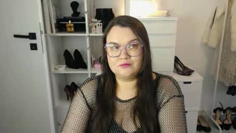 Holly online show from March 2026 07:57:02 AM