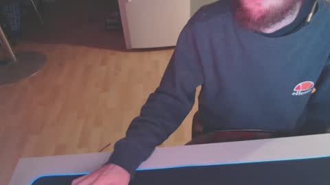 Snapshot of nightman7485569 chatting on January 2025 02:04:02 AM nightman7485569 online show from January 2025 02:04:02 AM