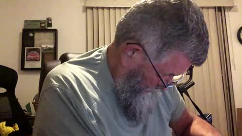 nightmoves1970 online show from October 2025 02:45:02 AM