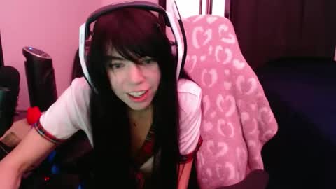 Snapshot of nightmystt chatting on May 2026 05:57:01 AM nightmystt online show from May 2026 05:57:01 AM