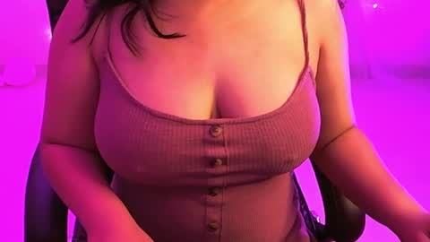 nightqueen107446 online show from March 2025 05:13:01 AM