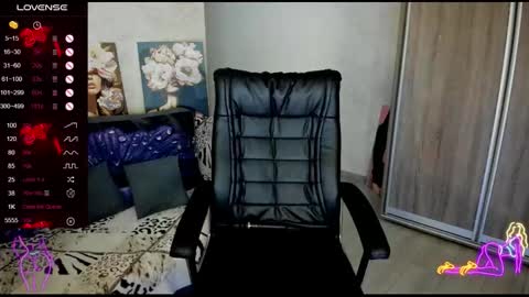 nigo_nika online show from October 2025 12:15:02 PM