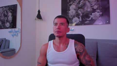 Snapshot of niickcooper chatting on December 2024 10:47:01 PM Niick online show from December 2024 10:47:01 PM