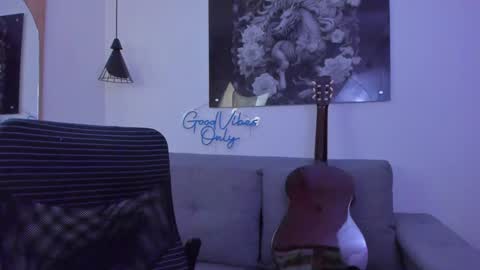 Snapshot of niickcooper chatting on December 2024 03:54:01 AM Niick online show from December 2024 03:54:01 AM