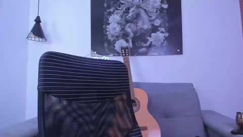 Snapshot of niickcooper chatting on January 2025 01:30:01 AM Niick online show from January 2025 01:30:01 AM