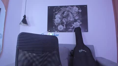 Snapshot of niickcooper chatting on January 2025 02:39:01 AM Niick online show from January 2025 02:39:01 AM