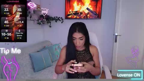 Snapshot of niickylovee chatting on February 2026 05:40:02 PM Nicolle Bustamante online show from February 2026 05:40:02 PM