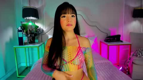 Snapshot of niicole_garnerr chatting on May 2026 04:12:02 PM nicole online show from May 2026 04:12:02 PM
