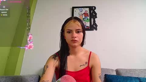 Snapshot of niicolee_0808 chatting on October 2025 07:54:02 PM Nicolee online show from October 2025 07:54:02 PM