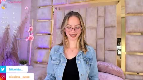 Niicoleta  online show from January 2025 09:15:01 PM