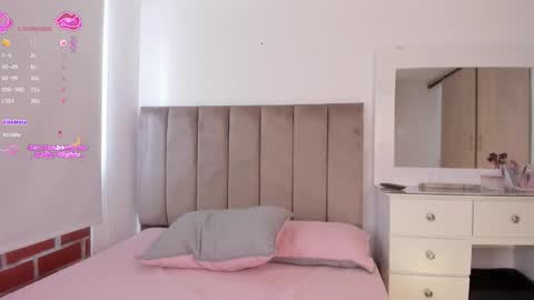 Snapshot of niicoleta2 chatting on January 2026 07:11:01 PM Niicoleta online show from January 2026 07:11:01 PM