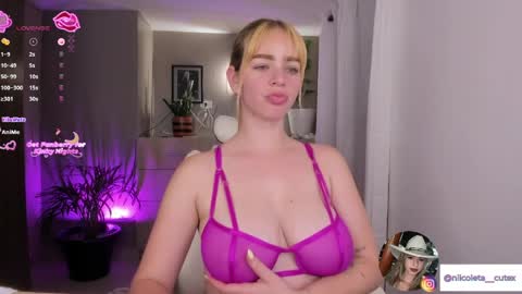 Snapshot of niicoleta2 chatting on April 2026 02:55:01 AM Niicoleta online show from April 2026 02:55:01 AM