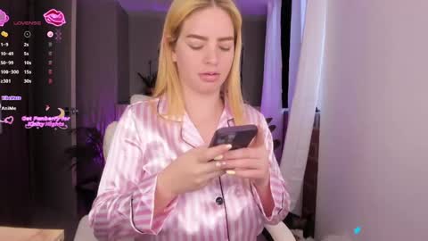 Snapshot of niicoleta2 chatting on April 2026 11:12:01 AM Niicoleta online show from April 2026 11:12:01 AM
