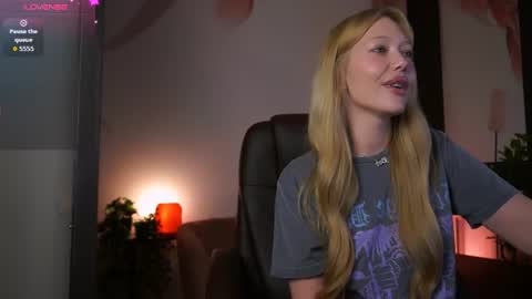 LIana online show from August 2026 09:35:01 PM