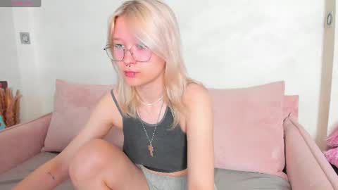 Nika Sm online show from July 2026 09:03:01 AM