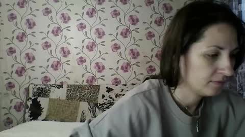 nika_smily online show from November 2025 09:32:02 AM