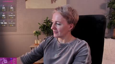 Nika online show from December 2024 11:50:02 AM