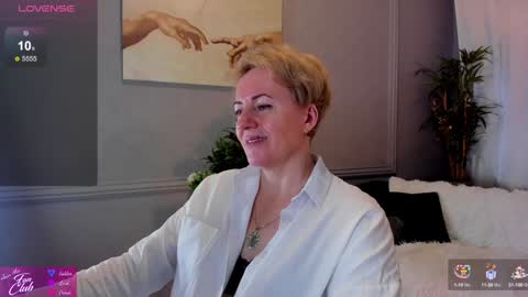 Nika online show from January 2025 01:03:01 PM