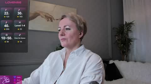 Nika online show from February 2025 10:57:01 AM