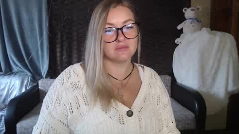 Snapshot of nikaskylink chatting on September 2025 04:14:02 AM Nika online show from September 2025 04:14:02 AM