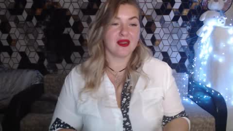 Snapshot of nikaskylink chatting on November 2025 08:51:01 PM Nika online show from November 2025 08:51:01 PM