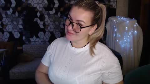 Snapshot of nikaskylink chatting on January 2026 05:13:02 AM Nika online show from January 2026 05:13:02 AM