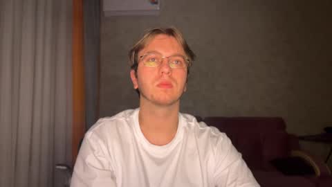 Snapshot of nikceline chatting on November 2025 10:14:01 PM Celine online show from November 2025 10:14:01 PM