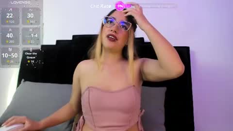 Nikholle online show from July 2026 01:43:02 PM