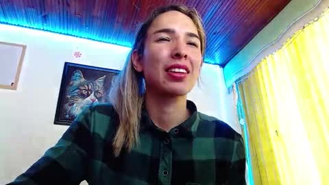 Snapshot of niki_1998 chatting on December 2024 05:55:02 PM Natalia online show from December 2024 05:55:02 PM