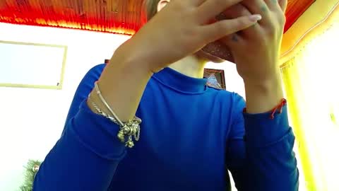 Snapshot of niki_1998 chatting on December 2024 05:51:01 PM Natalia online show from December 2024 05:51:01 PM