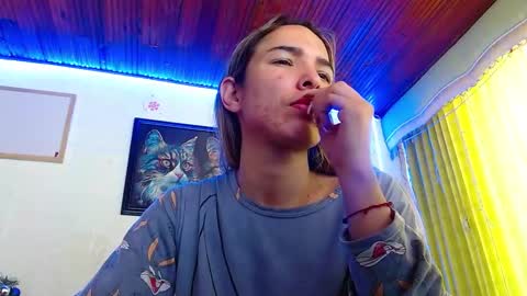 Snapshot of niki_1998 chatting on January 2025 05:23:02 PM Natalia online show from January 2025 05:23:02 PM