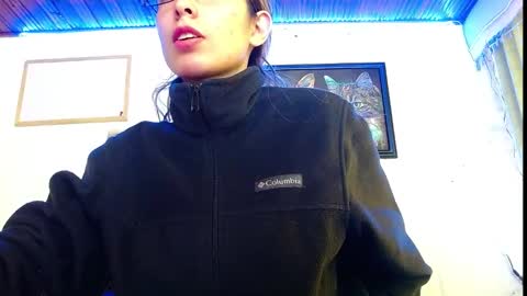 Snapshot of niki_1998 chatting on February 2025 04:20:02 PM Natalia online show from February 2025 04:20:02 PM