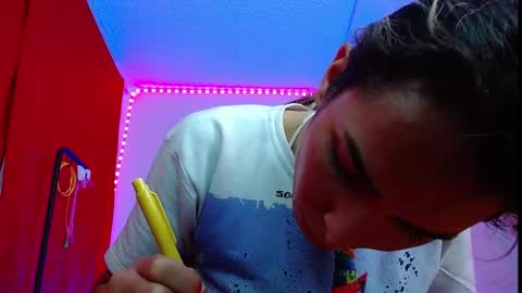 Snapshot of niki_1998 chatting on March 2025 08:42:02 PM Natalia online show from March 2025 08:42:02 PM