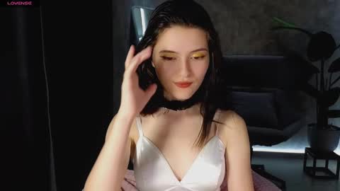 Snapshot of niki_cutes chatting on February 2025 09:17:01 PM niki_cutes online show from February 2025 09:17:01 PM