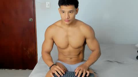 Snapshot of niki_marti chatting on September 2025 12:21:01 PM niki online show from September 2025 12:21:01 PM