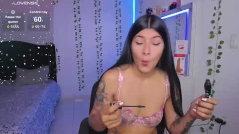 Niki online show from July 2026 05:07:02 PM