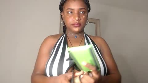 nikitakisskm online show from December 2024 12:06:01 PM