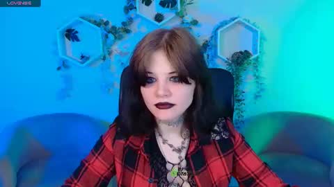 nikki_kiss_ online show from June 2026 08:22:02 AM