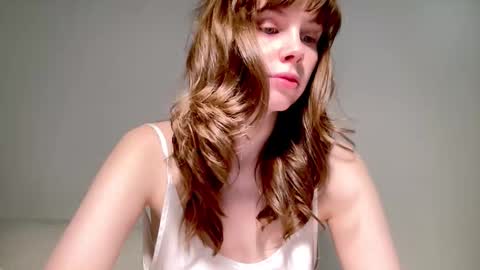 Nikki online show from November 2025 09:48:02 AM