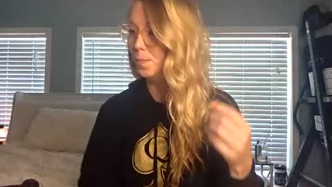nikkib653466 online show from June 2026 05:33:02 PM