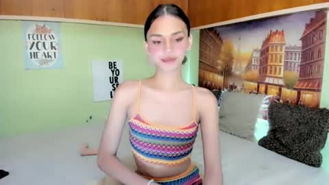 Nikie online show from July 2026 01:36:01 PM